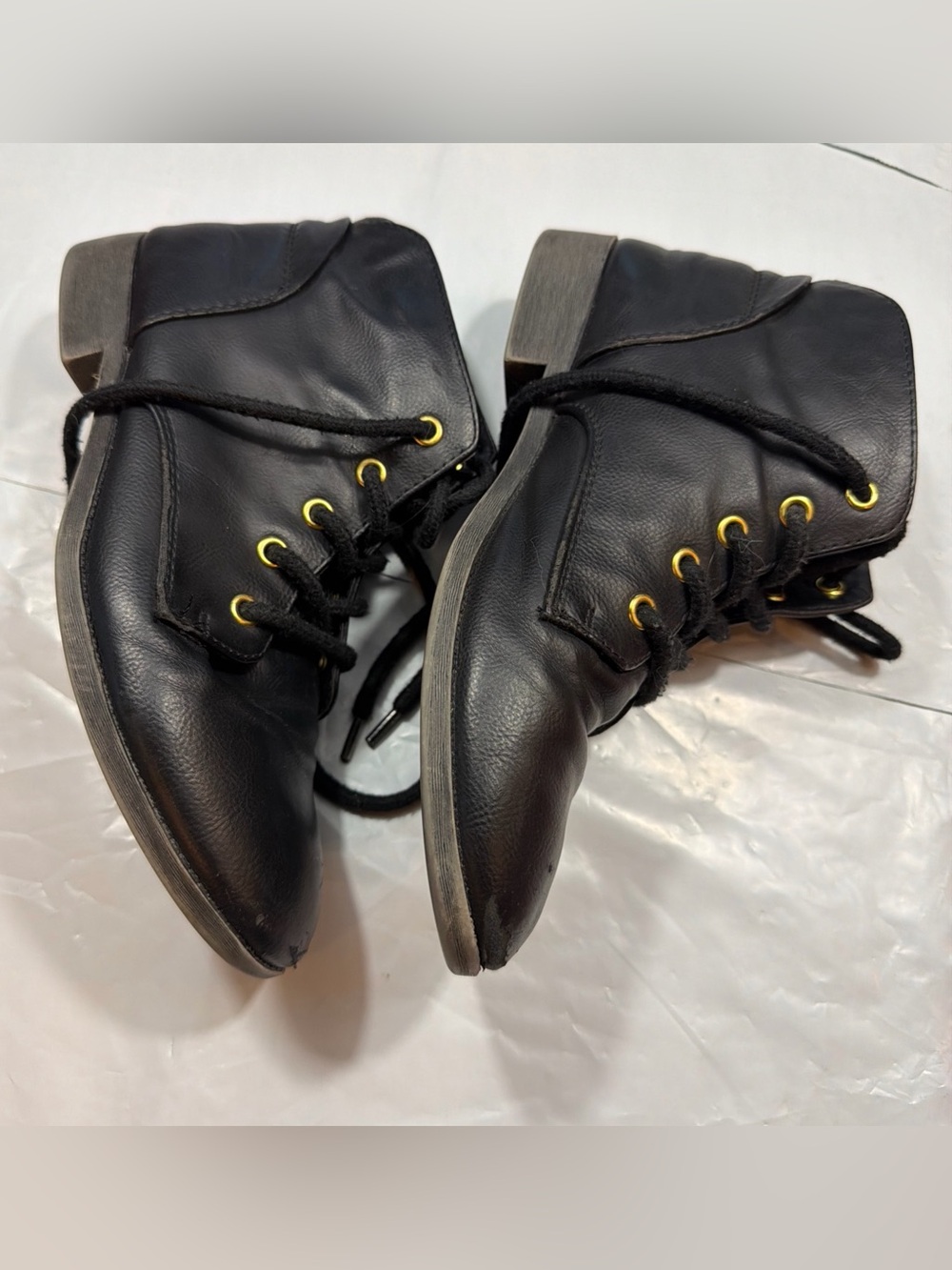 BLACK ANKLE Granny BOOTS Lace Up Gold Grommets Witchy Character Shoes 8.5 M vtg - Picture 11 of 15